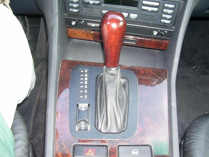 1996-01 BMW 7-series shift boot