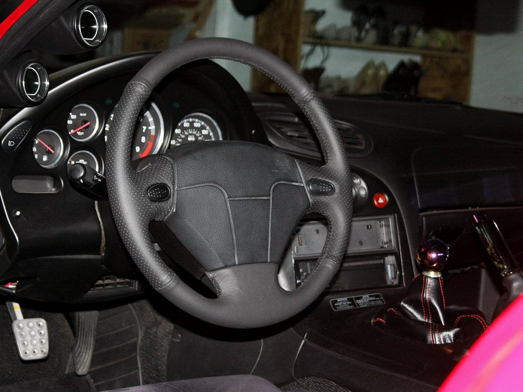 1993-02 Mazda RX7 steering wheel cover - version 1