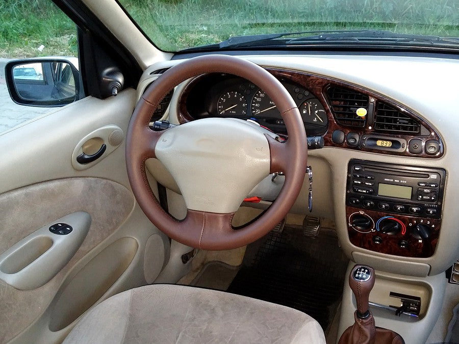 1996-02 Ford Fiesta steering wheel cover