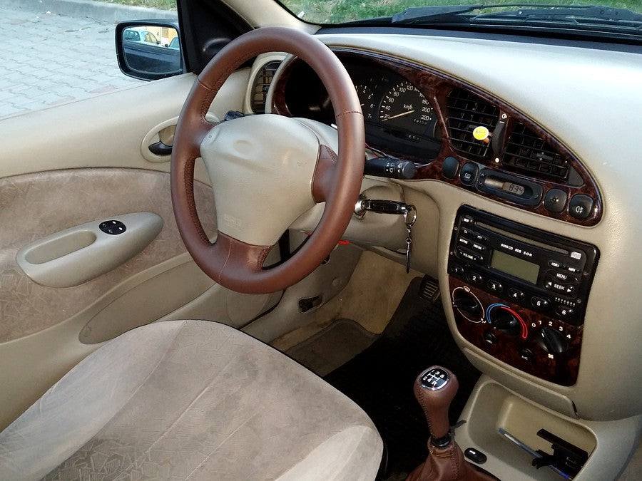 1996-02 Ford Fiesta steering wheel cover