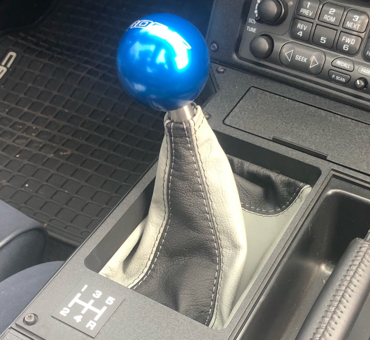 1982-92 Pontiac Firebird shift boot