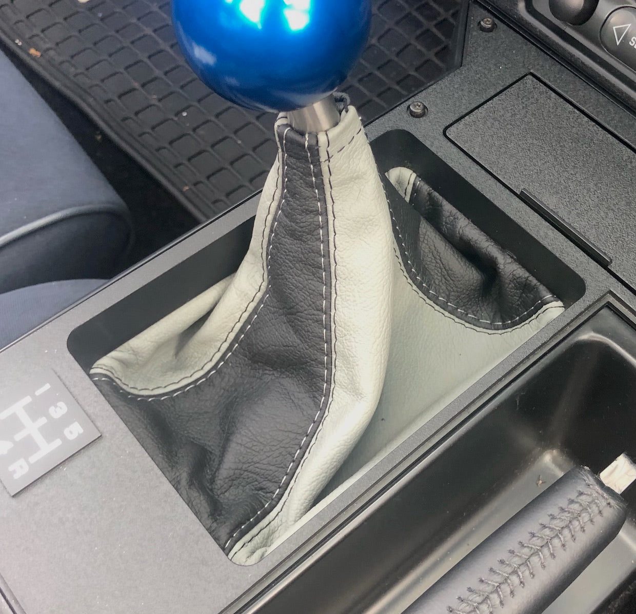 1982-92 Pontiac Firebird shift boot