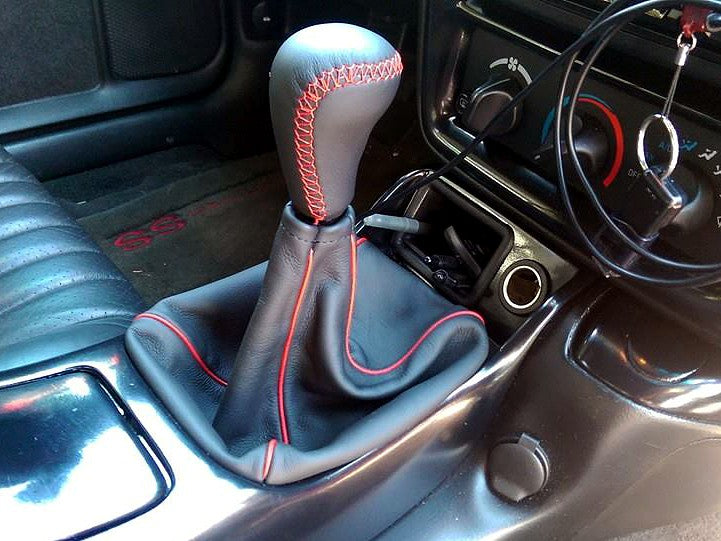 1997-02 Chevrolet Firehawk shift knob cover
