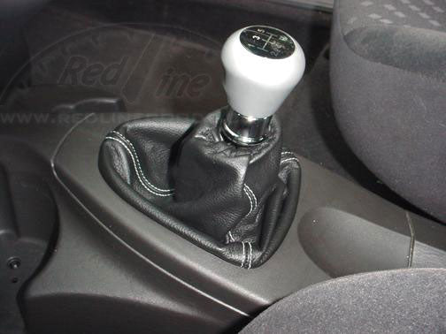 1998-07 Ford Focus Mk1 shift boot