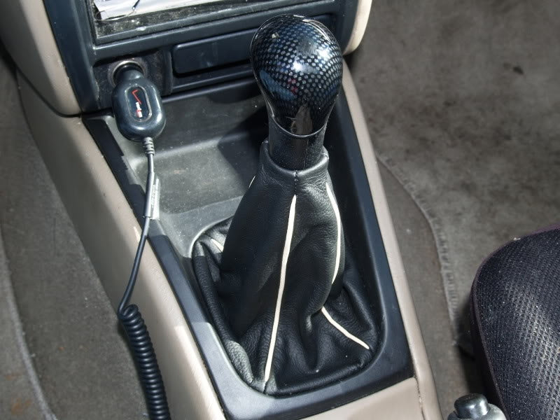 1998-02 Subaru Forester shift boot
