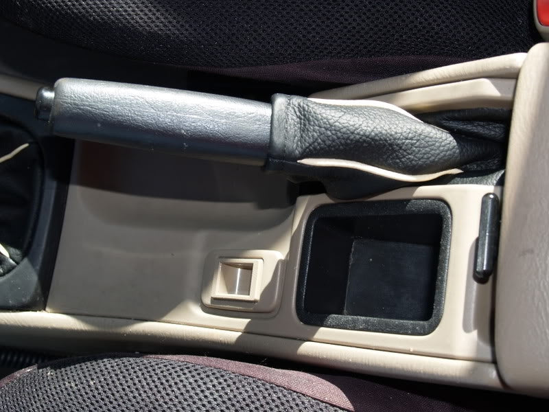 1998-02 Subaru Forester ebrake boot