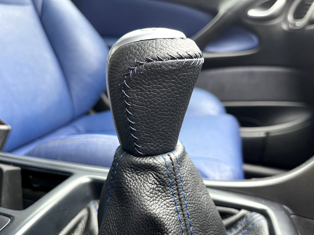 2004-06 Pontiac GTO shift knob cover - manual