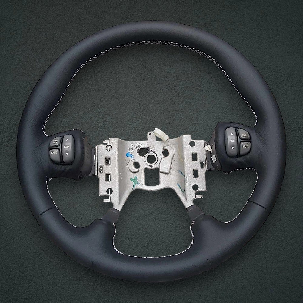 2000-05 Pontiac Bonneville steering wheel cover