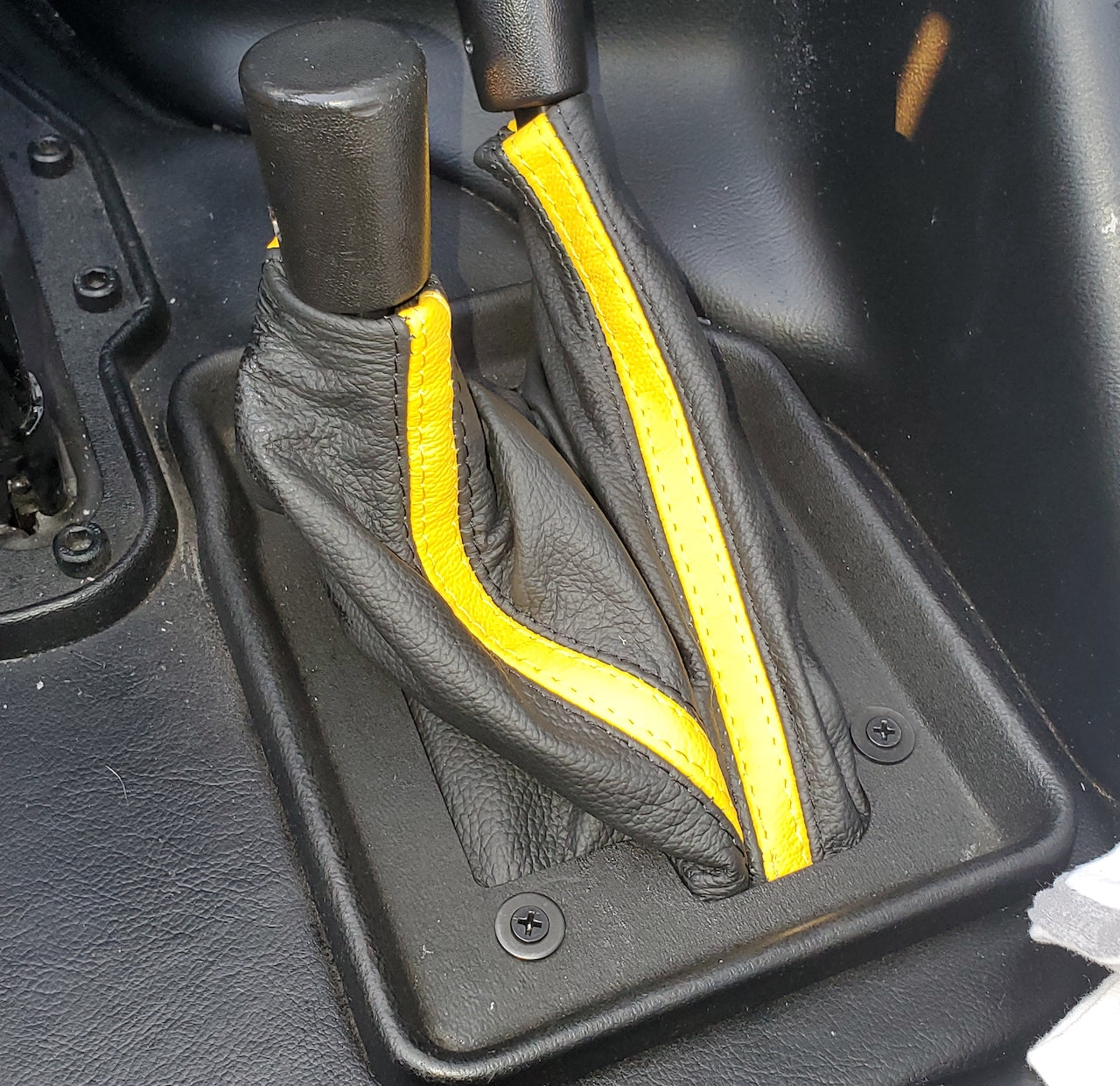 1992-06 Hummer H1 shift boot - dual