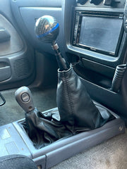 1997-05 Toyota Hilux dual shift boot - includes transfer case