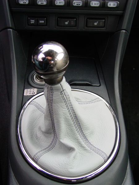 2001-05 Lexus IS shift boot