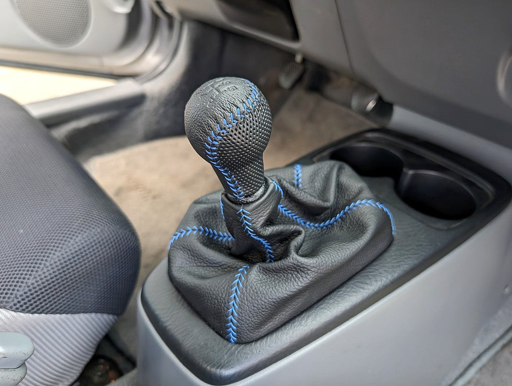 2000-06 Honda Insight shift boot
