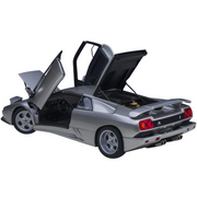 lamborghini-diablo-se30-jota-titanio-silver-metallic-1-18-model-car-by-autoart