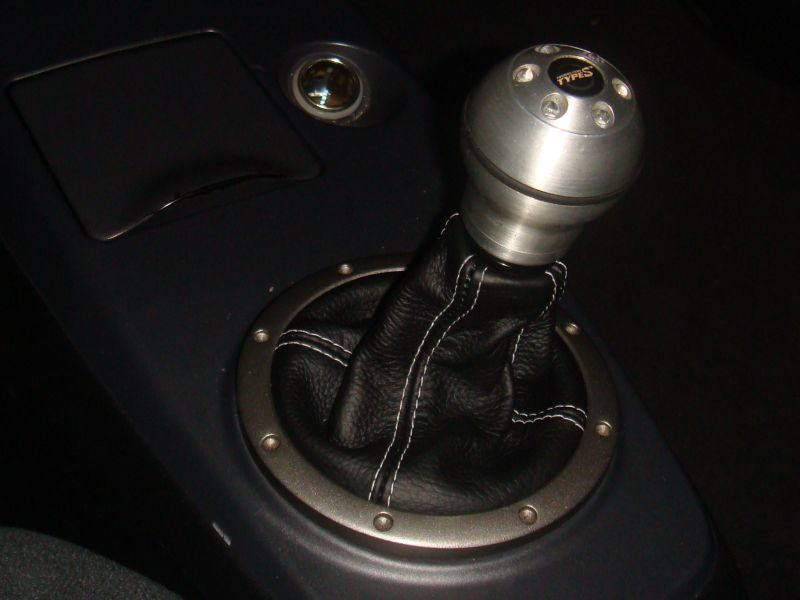 2002-03 Mitsubishi Lancer OZ Rally shift boot