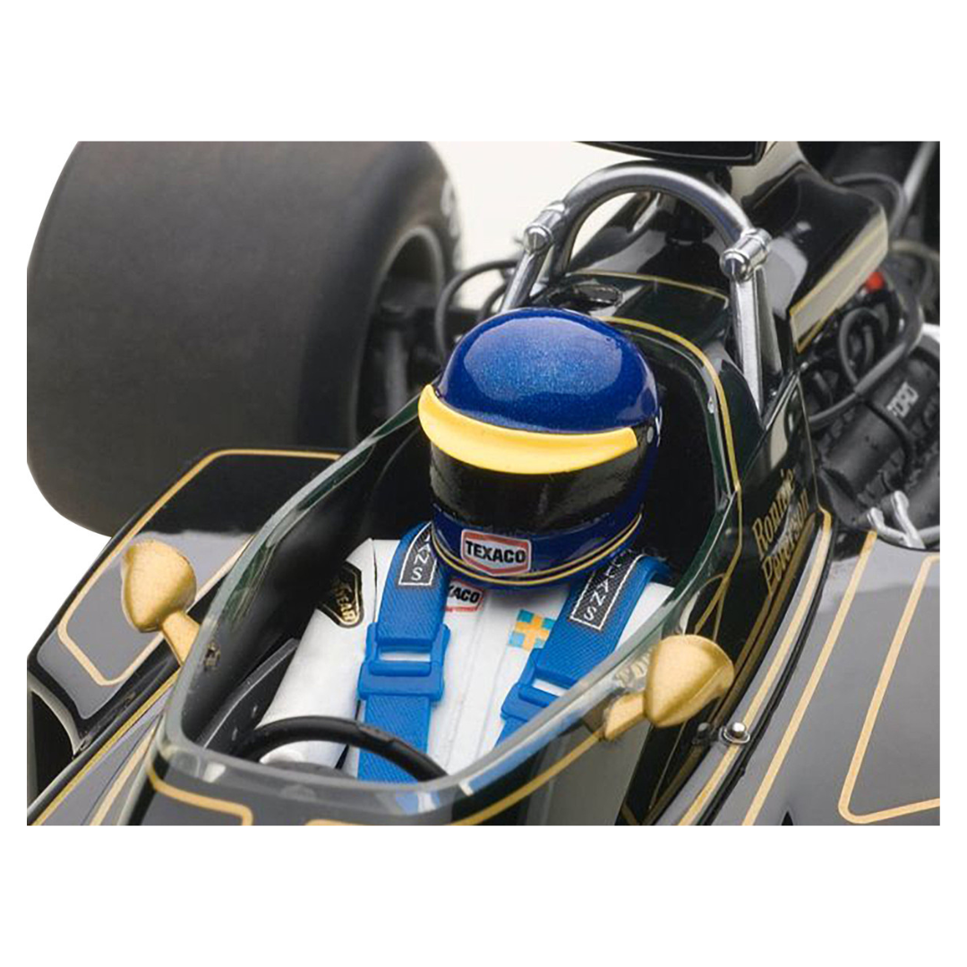 https://classicautostoreonline.com/cdn/shop/files/Lotus-72E-1973-Ronnie-Peterson-_2-with-Driver-Figurine-in-Cockpit-118-Model-Car-by-Autoart-87330-classic-auto-store-online_2_1080x.png?v=1697730576