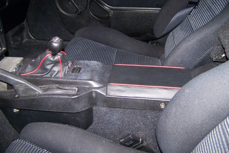 1985-89 Toyota MR2 shift boot