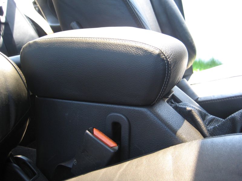 1989-94 Nissan Maxima armrest cover
