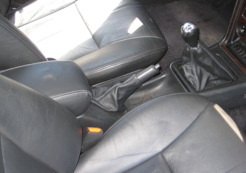 1989-94 Nissan Maxima armrest cover