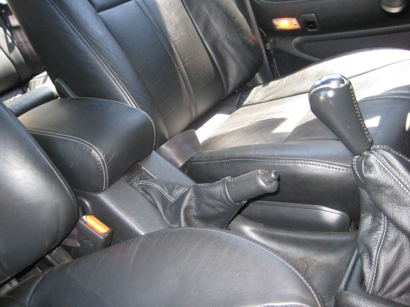 1989-94 Nissan Maxima shift boot