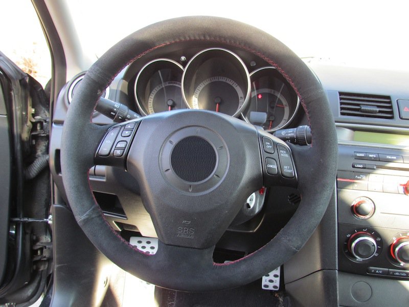 2004-09 Mazda 3 steering wheel cover
