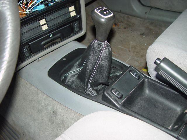 1985-89 Ford Merkur XR4Ti shift boot