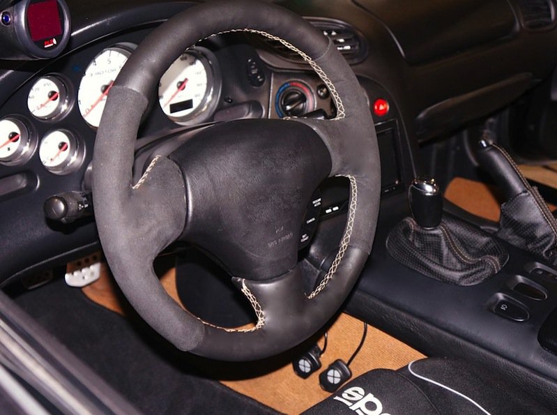 1993-02 Mazda RX7 steering wheel cover - version 2