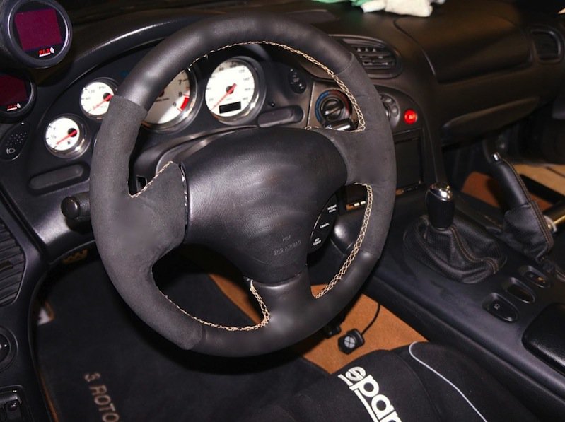 1993-02 Mazda RX7 steering wheel cover - version 2