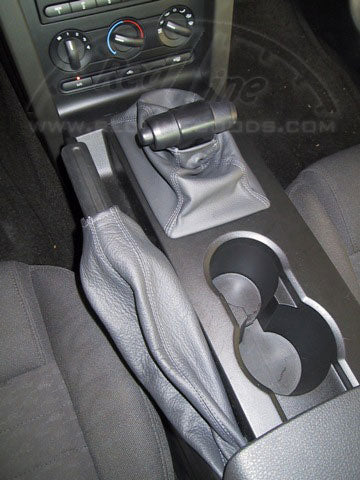 2005-09 Ford Mustang shift boot - automatic