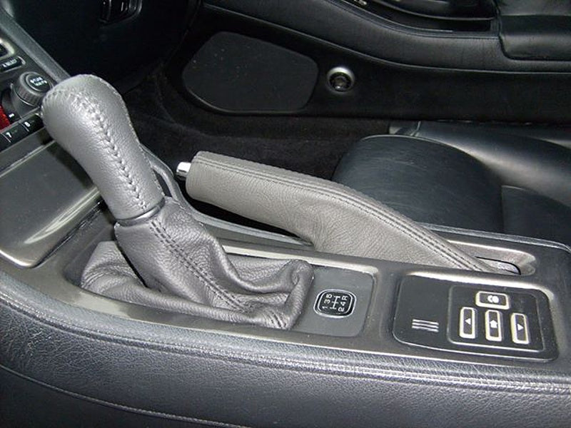 1991-05 Honda NSX shift boot