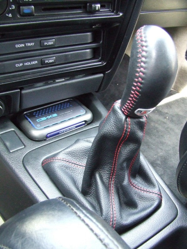 1991-96 Nissan Primera shift boot