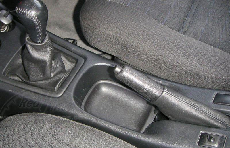 1996-03 Infiniti G20 shift boot