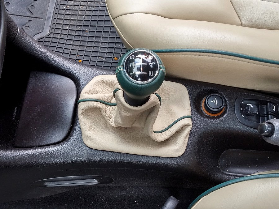 1998-10 Peugeot 206 shift boot