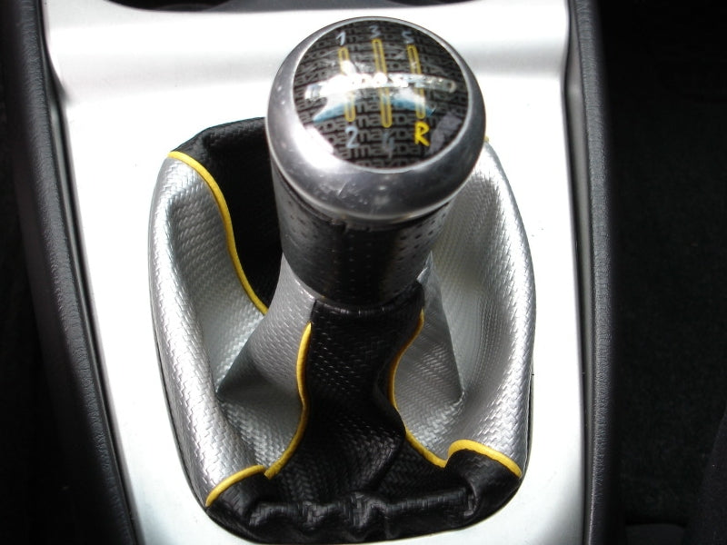 1999-03 Mazda Protege shift boot