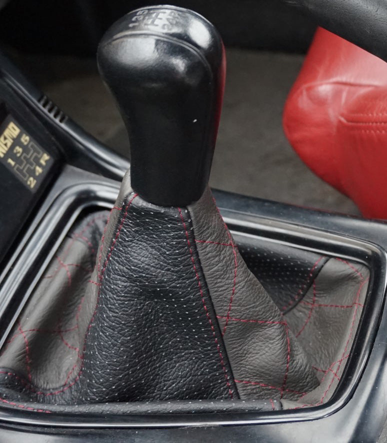 1989-93 Nissan Skyline R32 shift boot