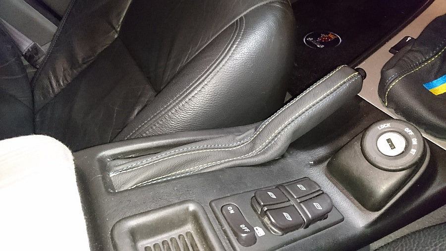 1997-10 Saab 9-5 ebrake boot
