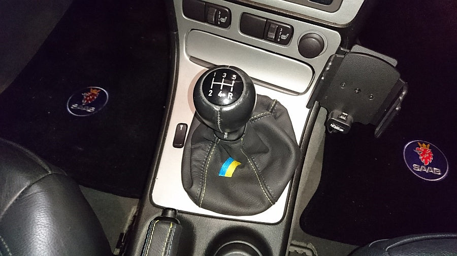 1997-10 Saab 9-5 shift boot