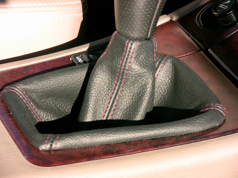 1992-97 Subaru SVX shift boot