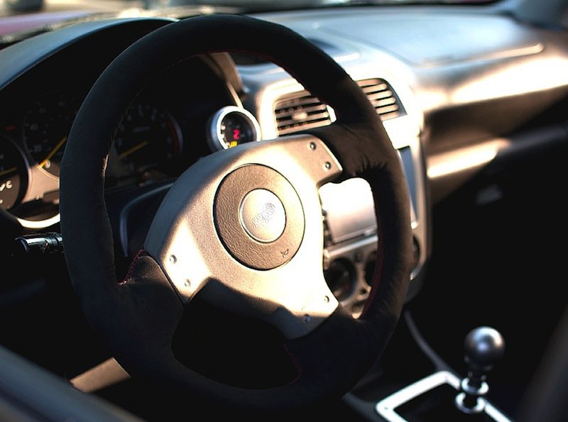 2001-04 Subaru Impreza steering wheel cover - 3-spoke