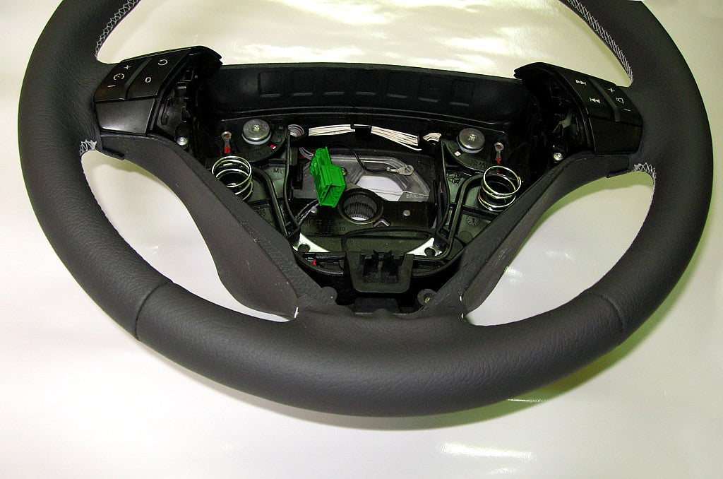 2001-07 Volvo V70 steering wheel cover - 3-spoke