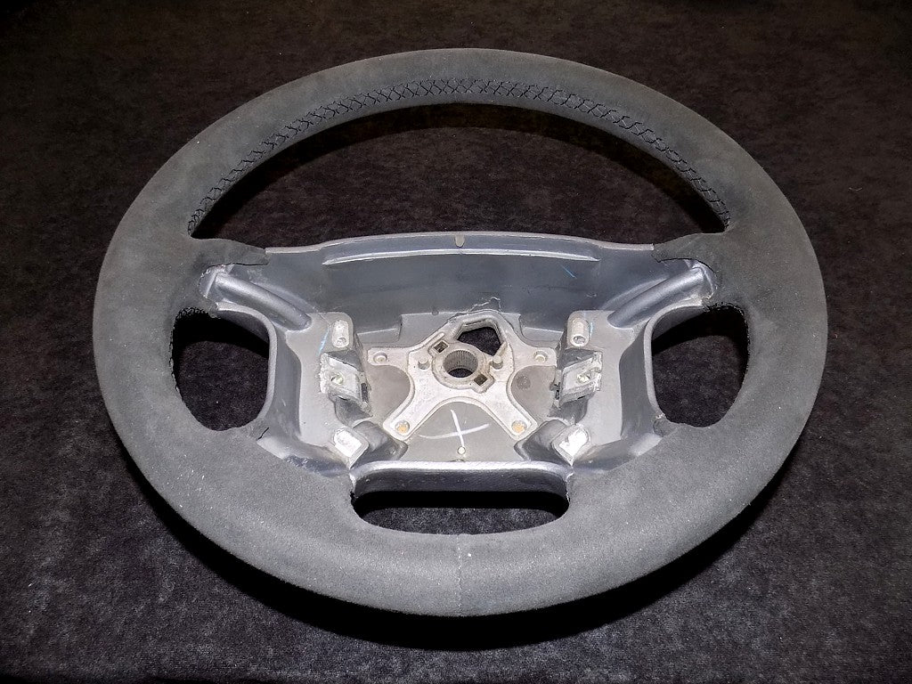 2001-07 Volvo XC70 steering wheel cover - 4-spoke