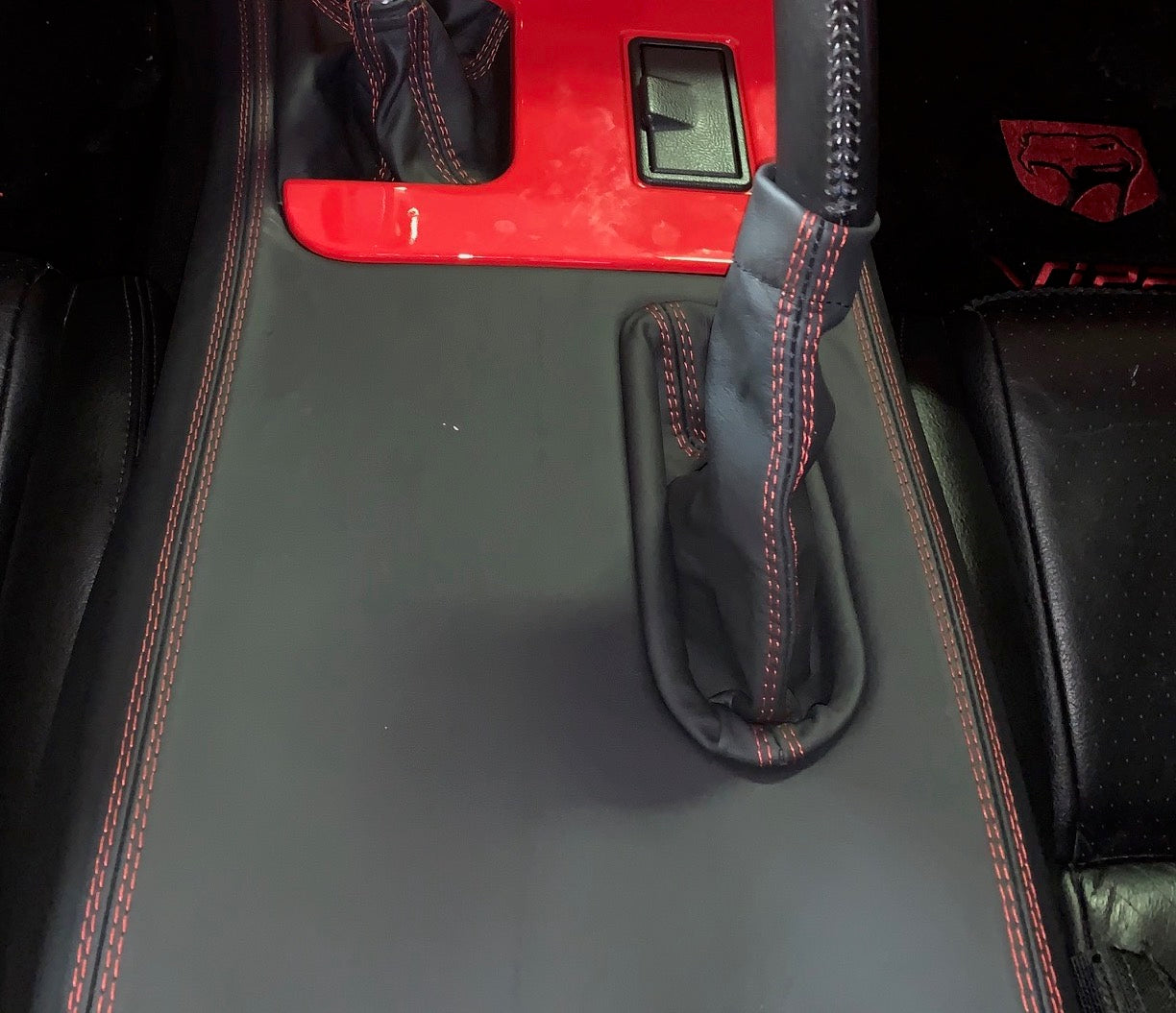 1992-02 Dodge Viper center console cover