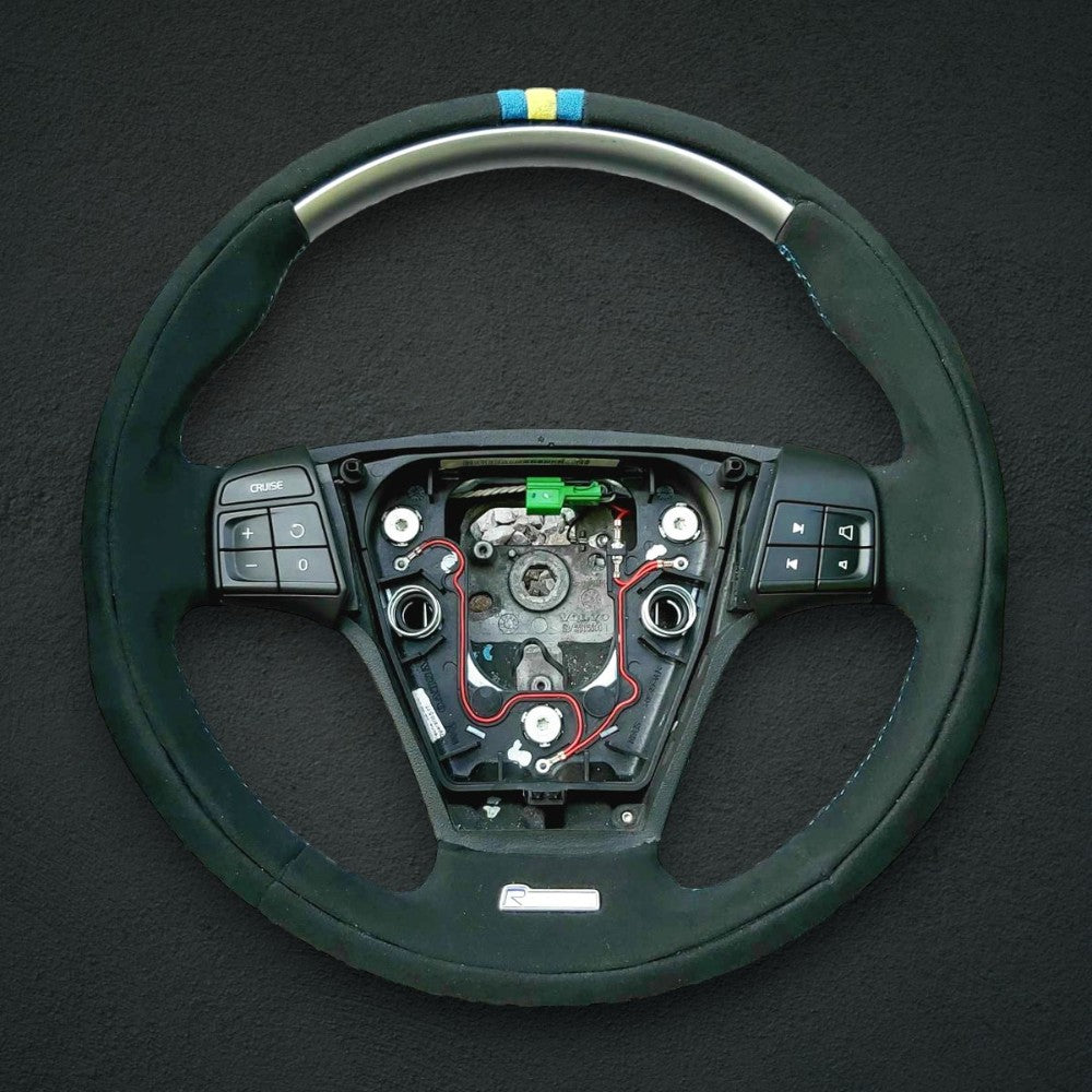 2004-12 Volvo V50 steering wheel cover - R-design
