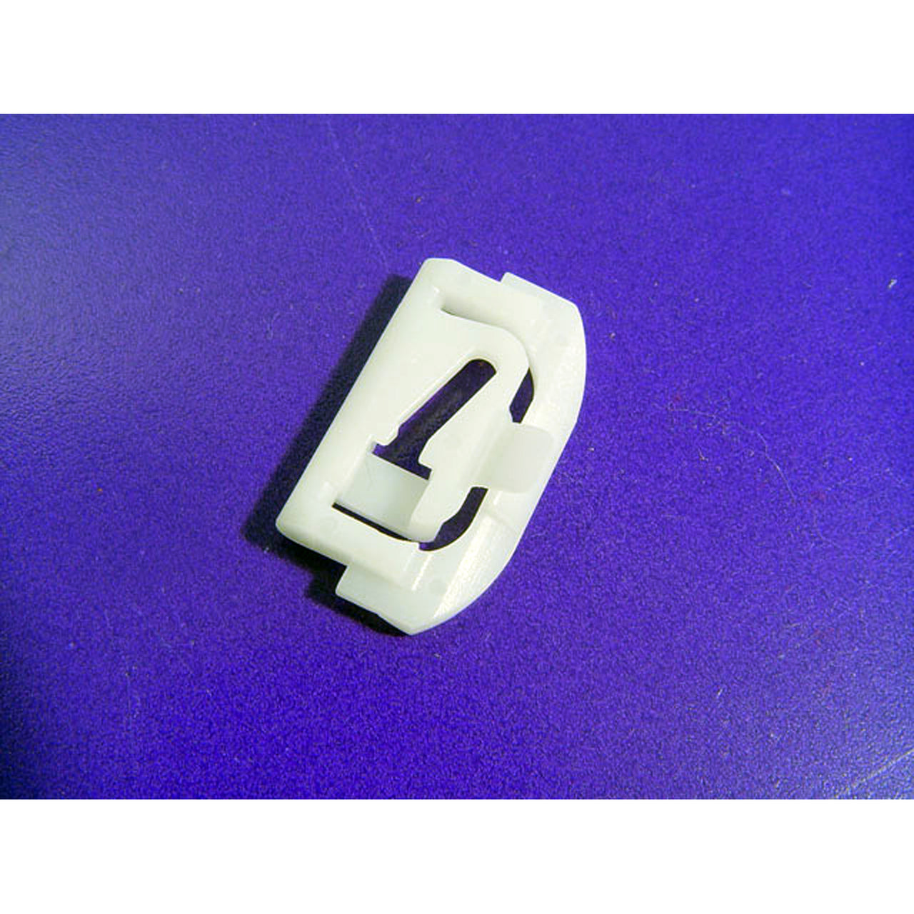Wf 214 Lower Side Window Reveal Molding Clip Made Of Nylon American Motors Amx 1978-1980, Concord 1978-1983, Eagle 1980-1985