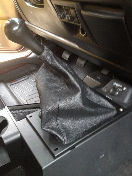 1984-96 Jeep Cherokee shift boot