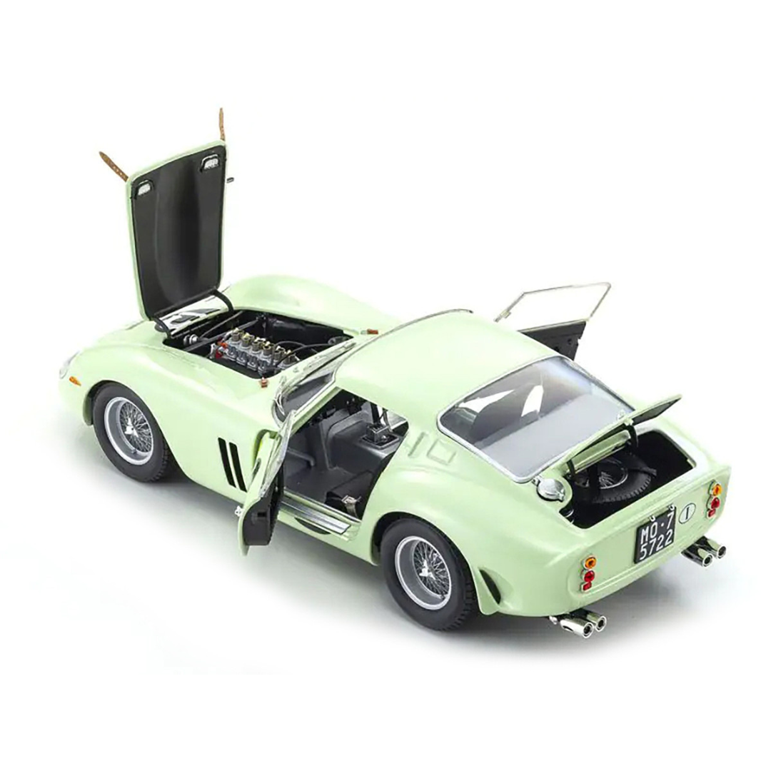 Ferrari 250 GTO #15 Innes Ireland Winner "Goodwood Tourist Trophy" (1962) 1/18 Diecast Model Car