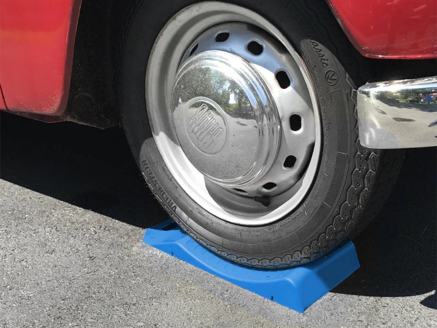 car-storage-tirerests